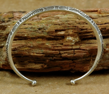 Preview: Schmaler Tuareg Silber Armreif - Dekoratives Design